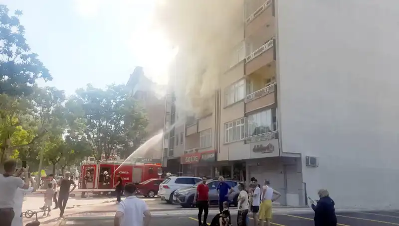 Gözleri Yangınla Açılan Gençler: Hastaneye Kaldırıldılar
