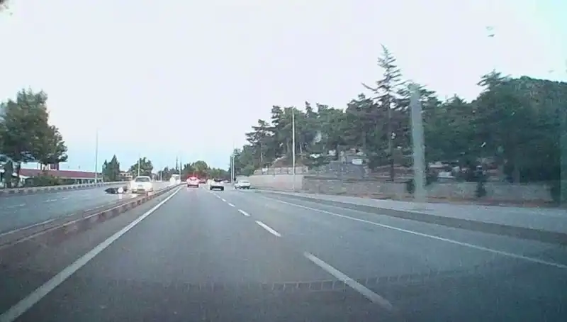 Otomobil ve Motosikletin Çarpışması Sonucu Tek Yaralı: Olay Yerinden İlk Bilgiler