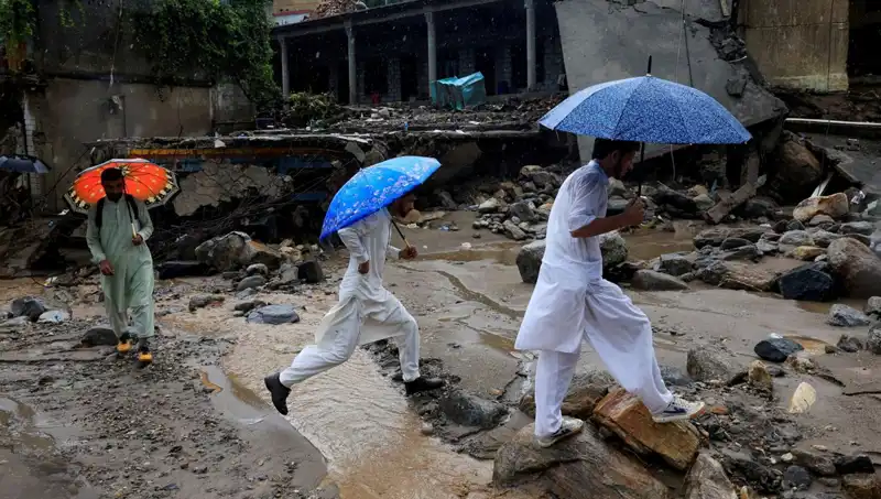 Pakistan'da Sel Felaketi: DSÖ'den Hayati Tıbbi Malzeme Desteği Geliyor