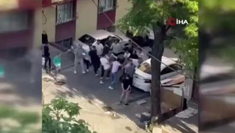 Kapıları Zorlayan Madde Bağımlısına Meydan Dayak: Olayın Ardındaki Gerçekler