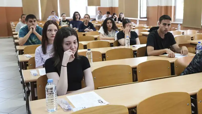 YKS Sonuçları Açıklandı: Öğrencileri Bekleyen Fırsatlar ve Zorluklar