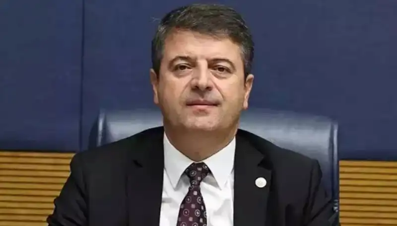 Adıyaman Belediye Başkanı Abdurrahman Tutdere Neden Görevine İade Edildi?