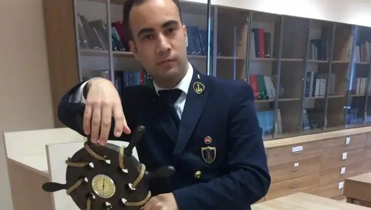 Denizlerdeki Kayıp: Stajyer Denizci Berkan'dan Beklenmedik Acı Haber