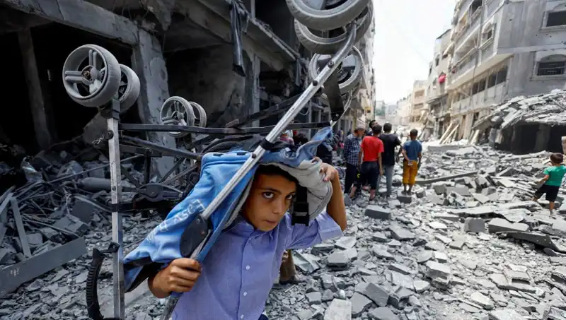 İsrail'de Savaşın Gölgesinde: Gazze'nin Yıkımını Durdurun Çağrısı