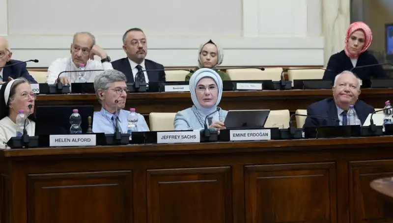 Emine Erdoğan, Vatikan'dan "Dünya 5'ten Büyüktür" Mesajıyla Dikkat Çekti