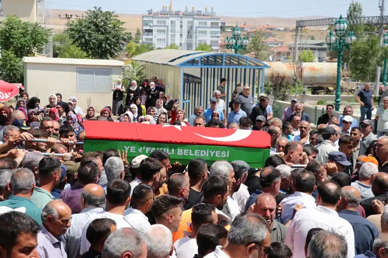 MHP'li Belediye Başkanı Son Yolculuğuna Uğurlandı, Tüm Şehir Yas Tutuyor