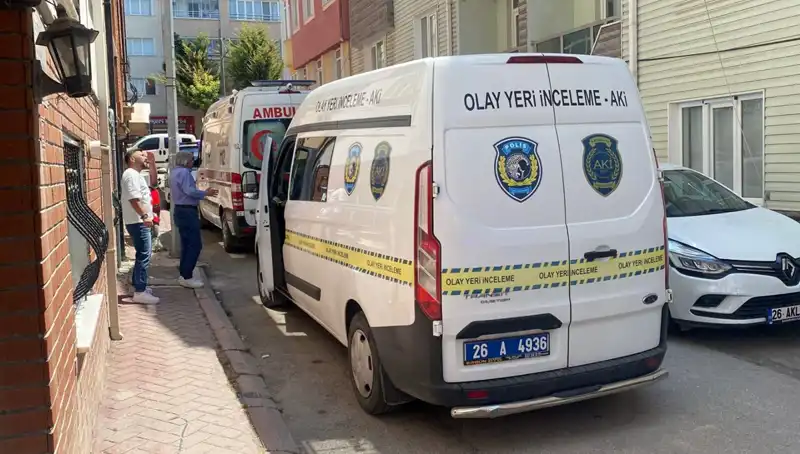 İki Çocuk Babası Adamın Evinde Gizemli Ölümü