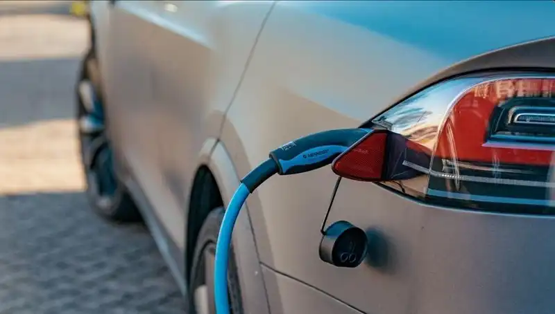 Elektrikli Araç Sahibi Olma İsteği Neden Düşüyor?
