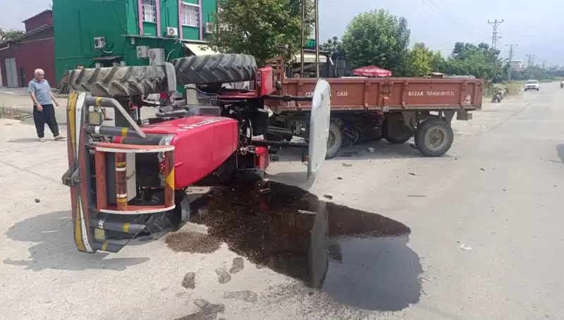 Otomobil ve Traktör Çarpıştı: Korkutan Kaza, İki Yaralı